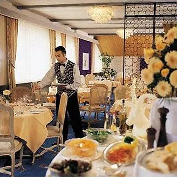 Le Petit Cervin Hotel 5*